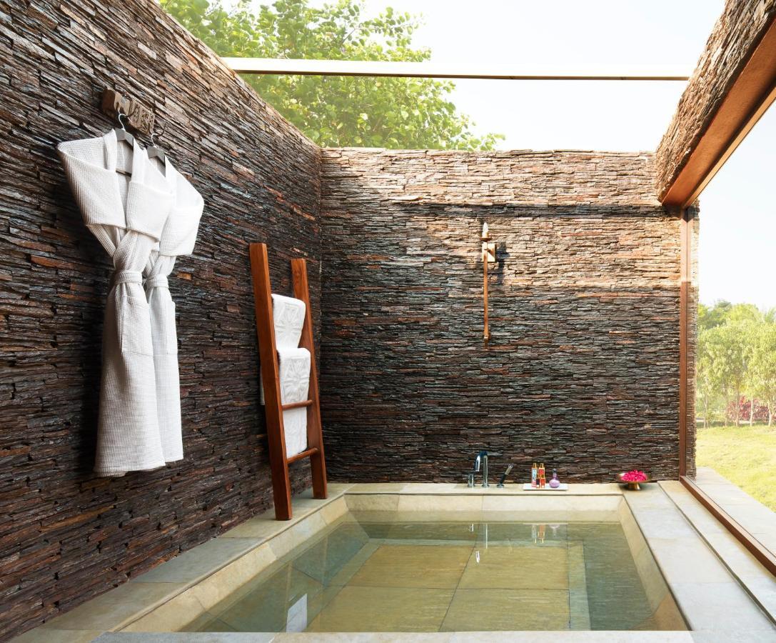 Taj Aravali Resort & Spa Udaipur Eksteriør billede