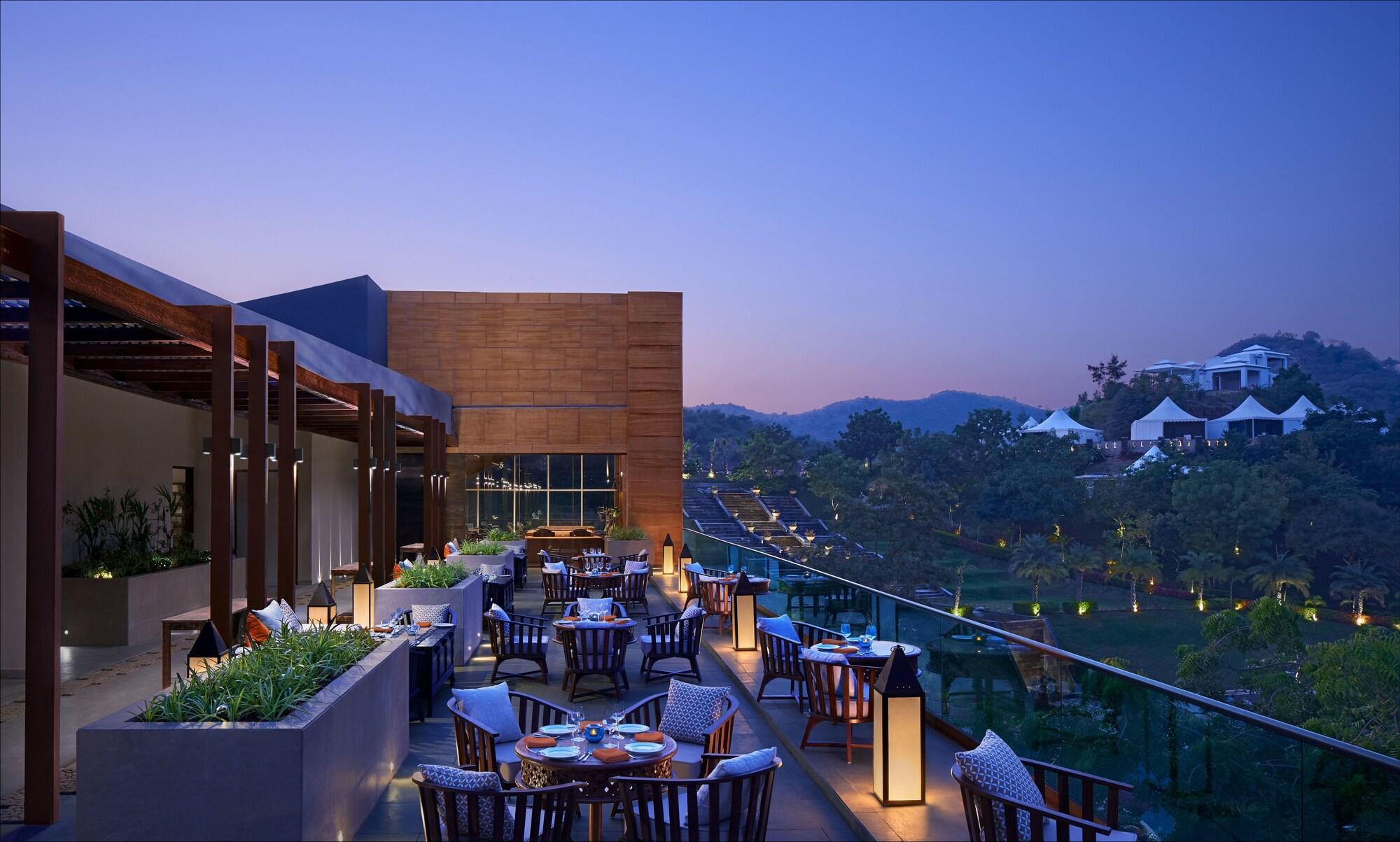 Taj Aravali Resort & Spa Udaipur Eksteriør billede